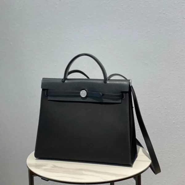 Canvas Bag Size: 31cm