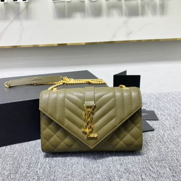 Envelope bag Size：21x13x6cm Code：392745